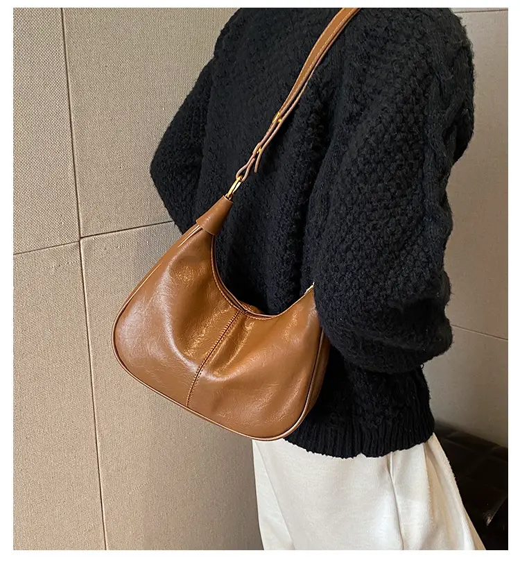 Red Leather Women's Shoulder Bag Large Capacity Crossbody — feature 3