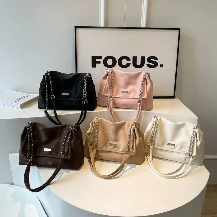 Pink Faux Leather Chain Shoulder Bag for Women - Image 6