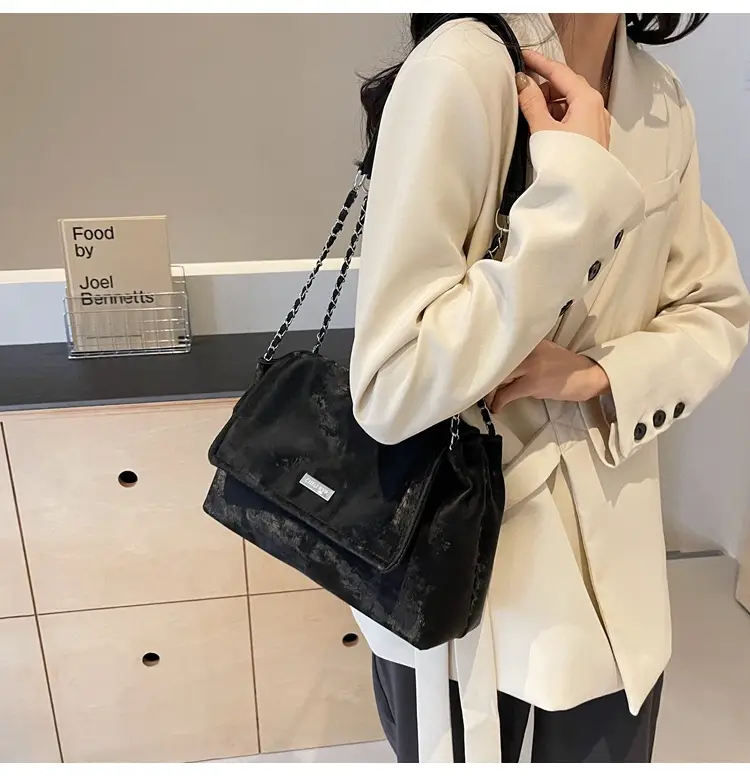 Pink Faux Leather Chain Shoulder Bag for Women — feature 21