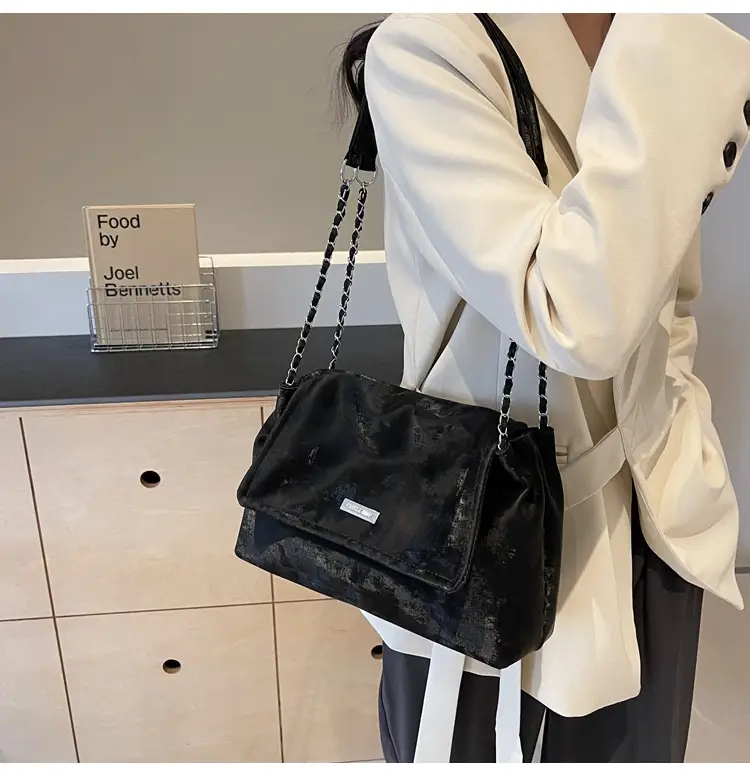 Pink Faux Leather Chain Shoulder Bag for Women — feature 23
