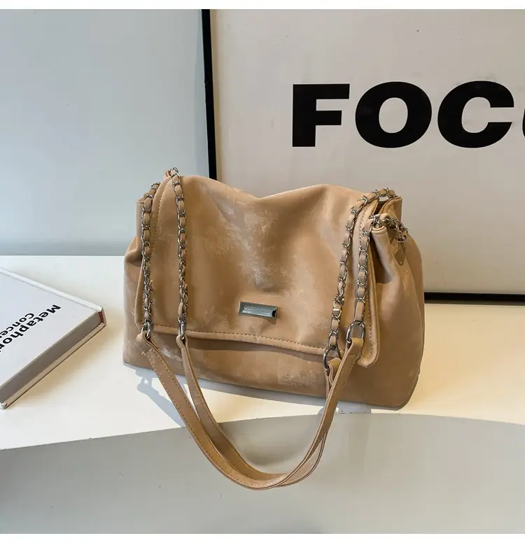 Pink Faux Leather Chain Shoulder Bag for Women - Image 3