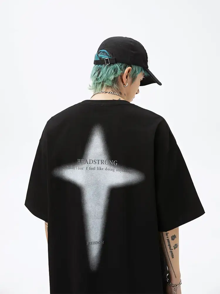 Korean Lu Men's Black Star Printed T-Shirt - Image 6