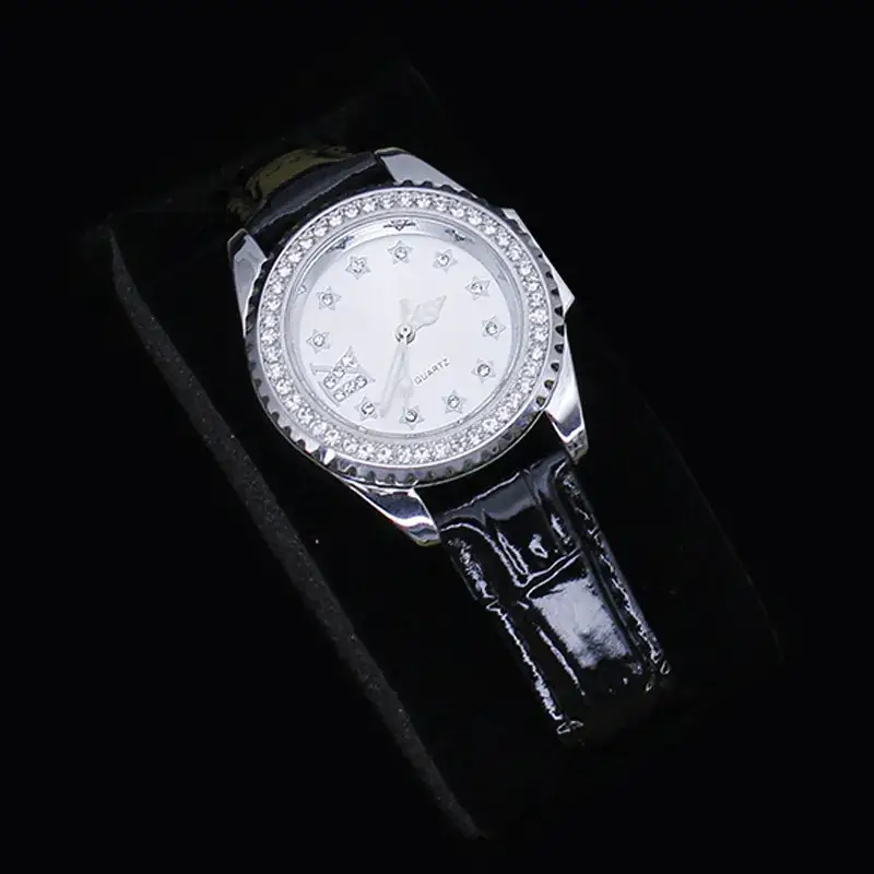 Women's Red Crystal Watch Set with Red Leather Strap - Image 8