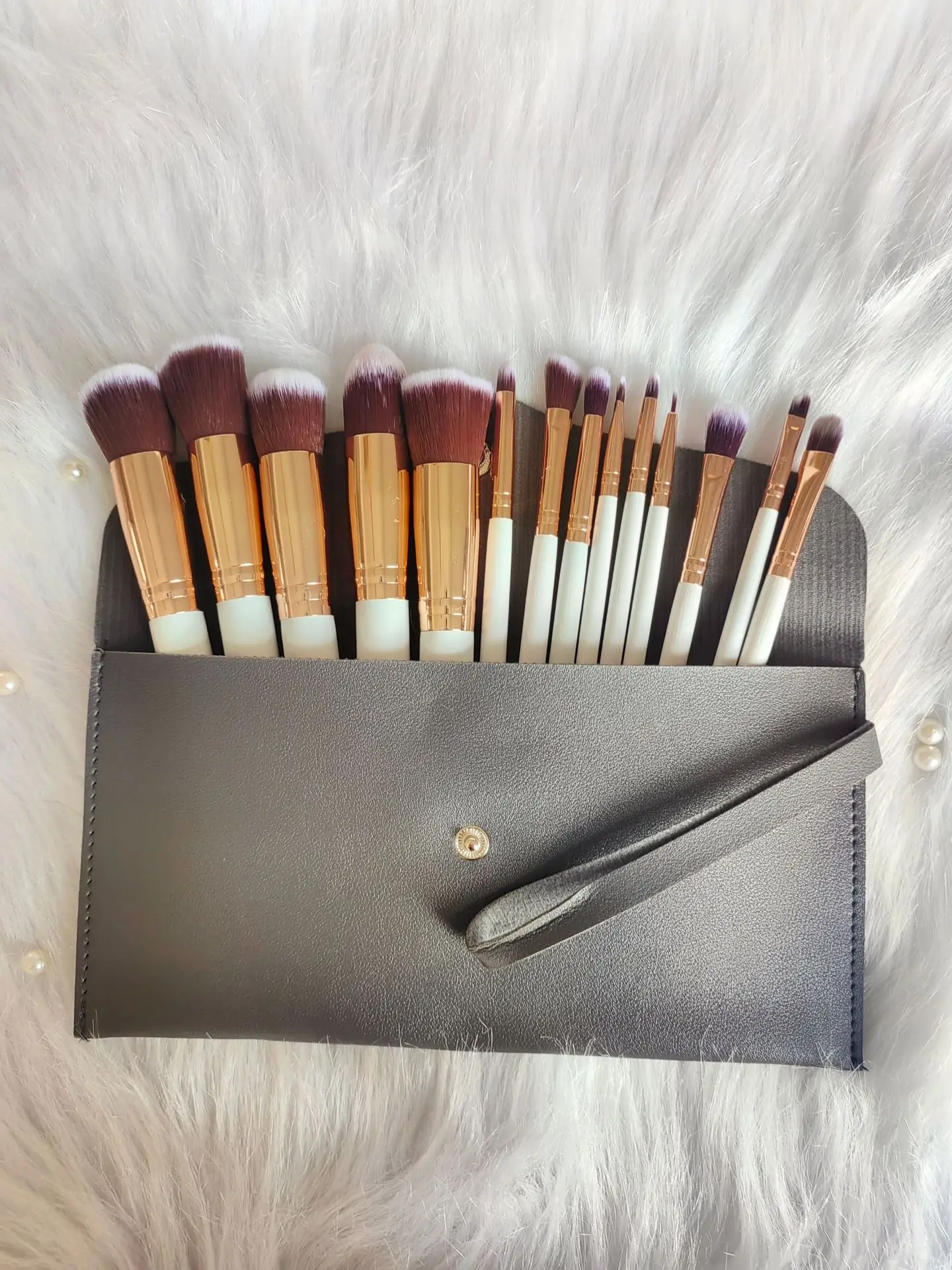 Cangzhou 7-Piece Makeup Brush Set for Foundation & Blending