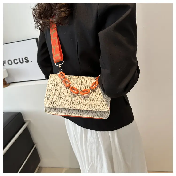 Elegant Khaki Crossbody Bag with Leopard Strap for Women — feature 13
