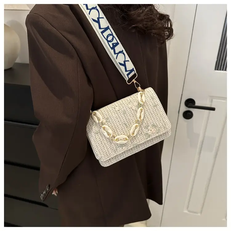 Elegant Khaki Crossbody Bag with Leopard Strap for Women — feature 17