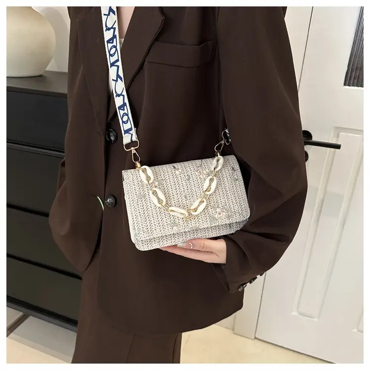 Elegant Khaki Crossbody Bag with Leopard Strap for Women — feature 19