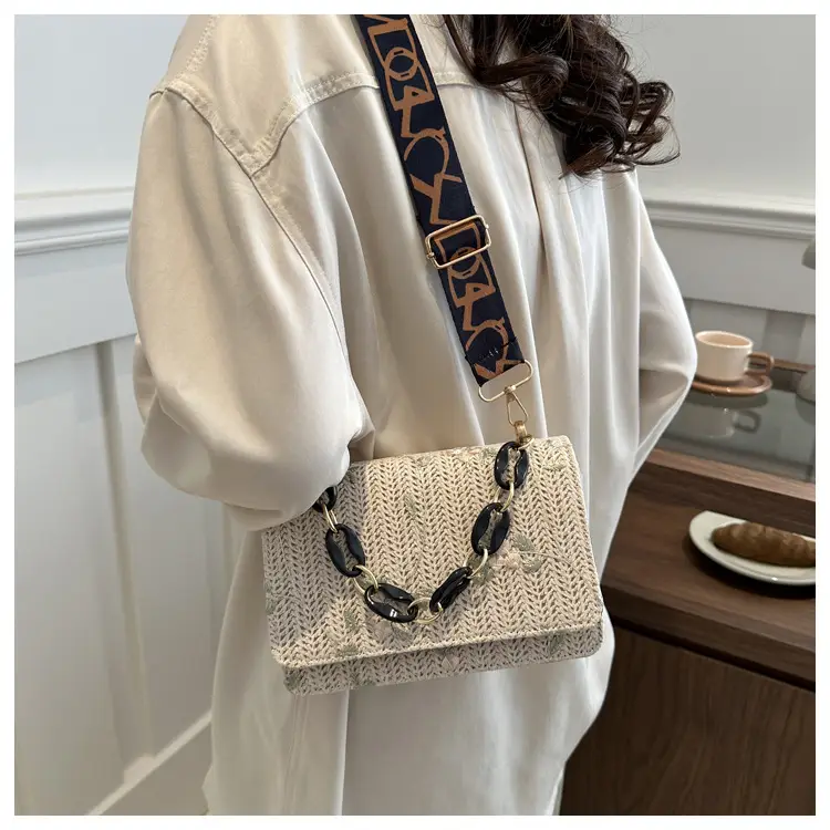 Elegant Khaki Crossbody Bag with Leopard Strap for Women — feature 9