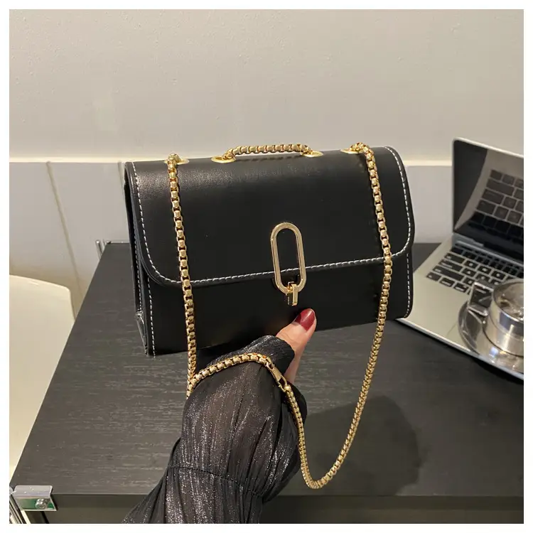 White Chain Shoulder Bag for Women 2024 — feature 13