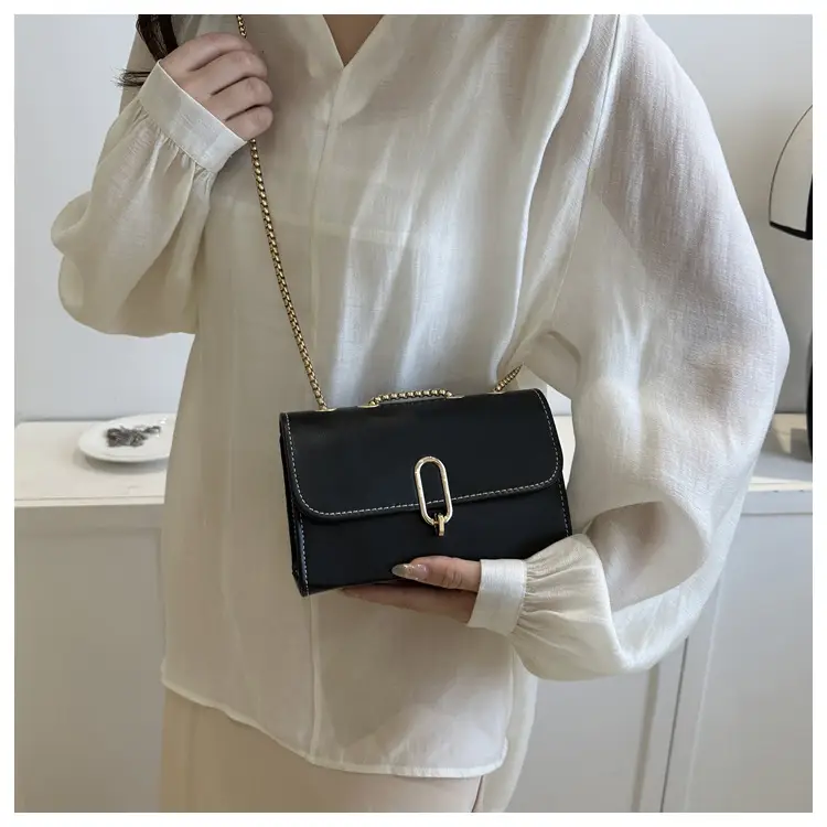 White Chain Shoulder Bag for Women 2024 — feature 20
