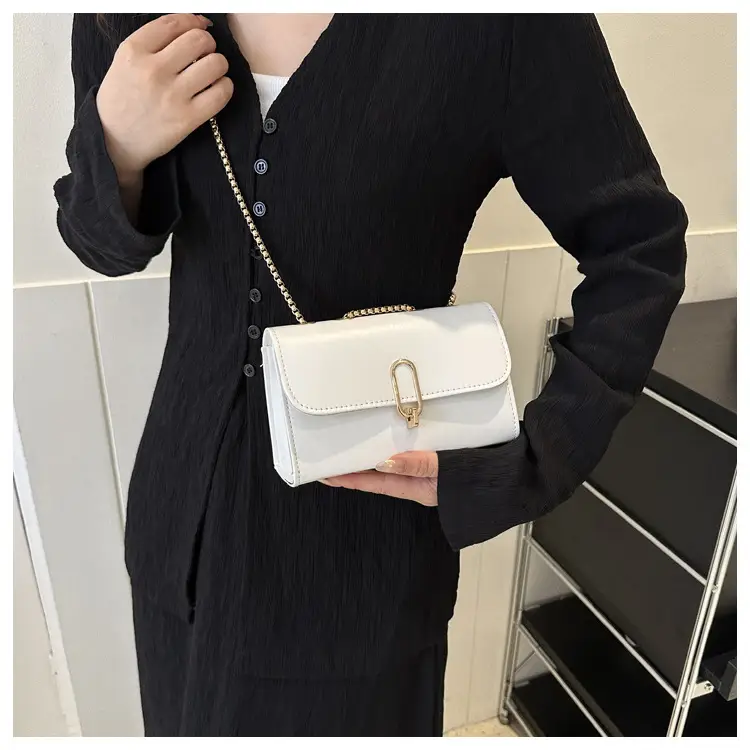 White Chain Shoulder Bag for Women 2024 — feature 25