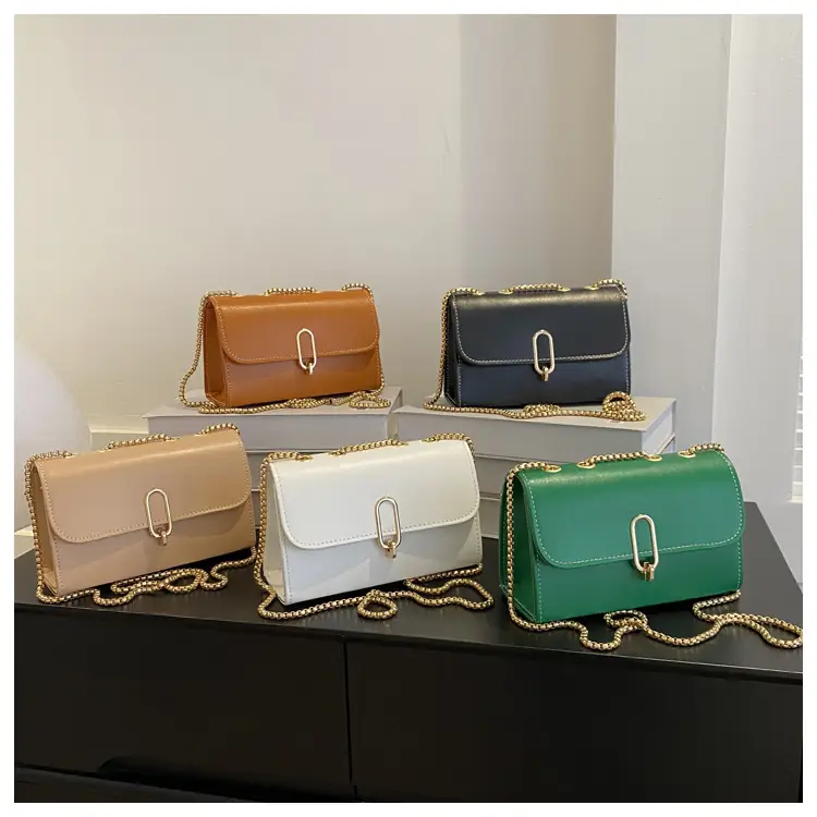 White Chain Shoulder Bag for Women 2024 — feature 28