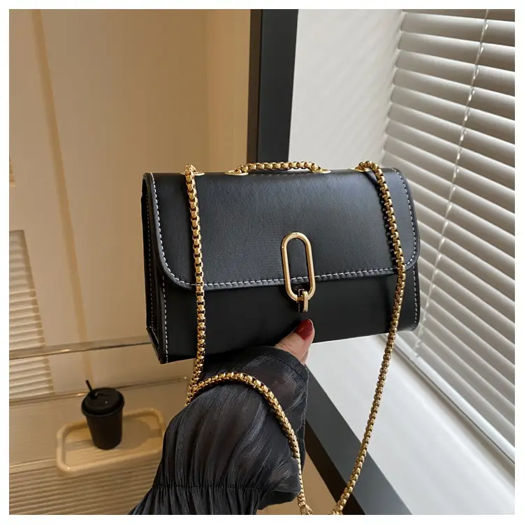 White Chain Shoulder Bag for Women 2024 - Image 2