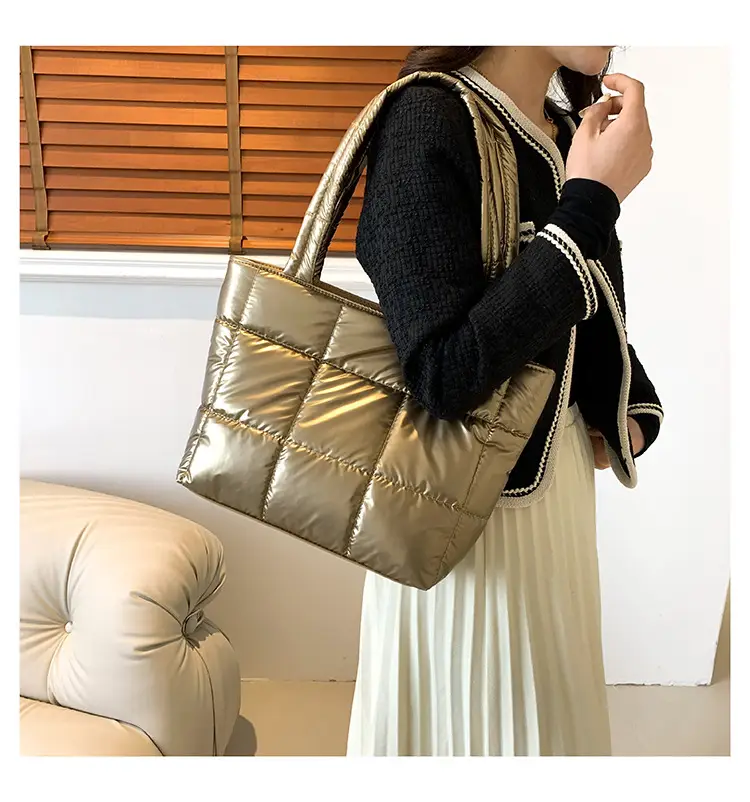 Women's Korean Style Silver Padded Shoulder Bag 2024 — feature 13