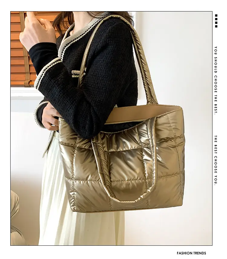 Women's Korean Style Silver Padded Shoulder Bag 2024 — feature 2