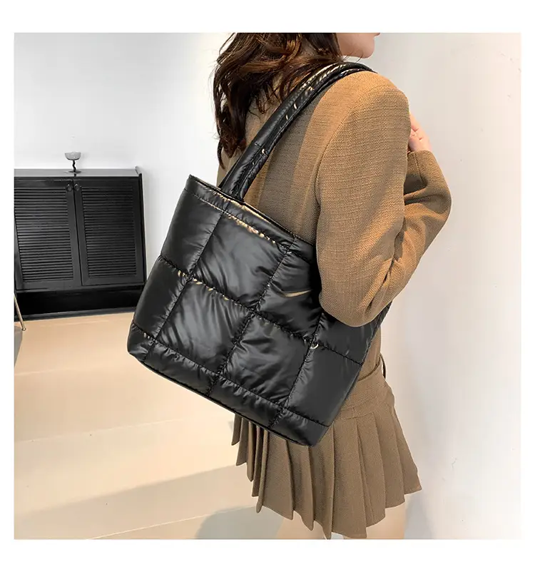 Women's Korean Style Silver Padded Shoulder Bag 2024 — feature 20
