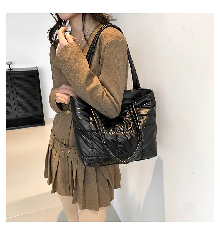 Women's Korean Style Silver Padded Shoulder Bag 2024 — feature 23
