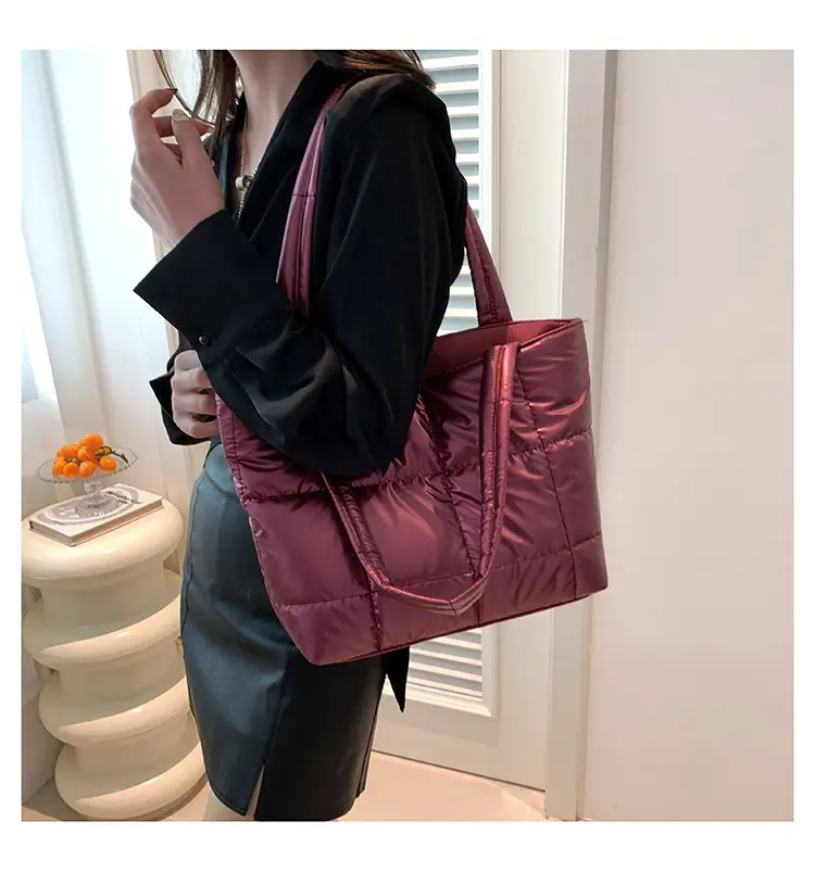 Women's Korean Style Silver Padded Shoulder Bag 2024 — feature 25