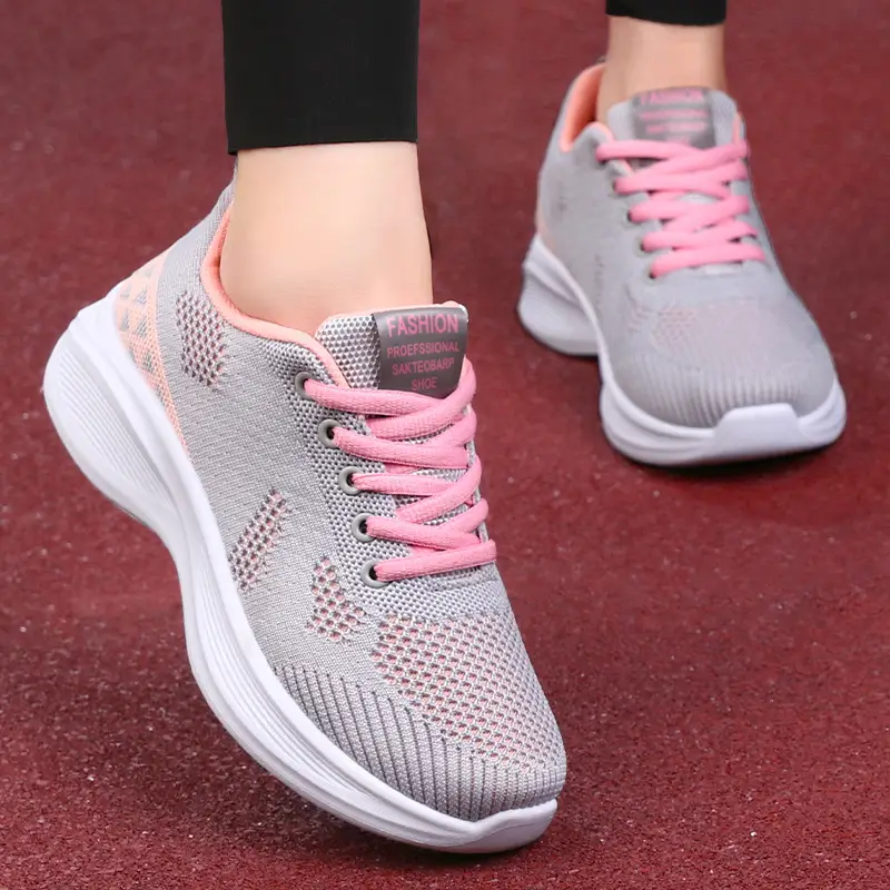 Spring and Autumn 2025 New Flying Weave Sports Shoes Women's Comfortable Running Shoes Lightweight Soft Sole Casual Mesh Shoes Dropshipping - Image 2
