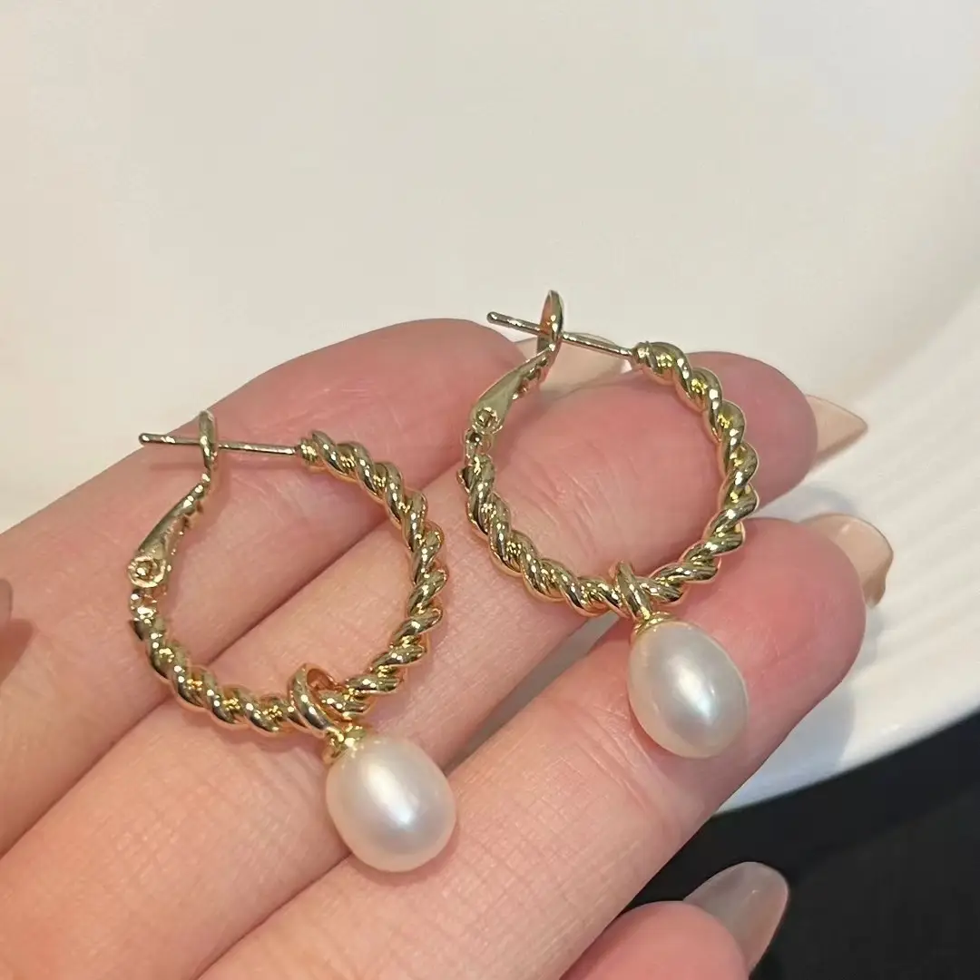 Luxury Water Drop Pearl Earrings Gold Plated - Image 3