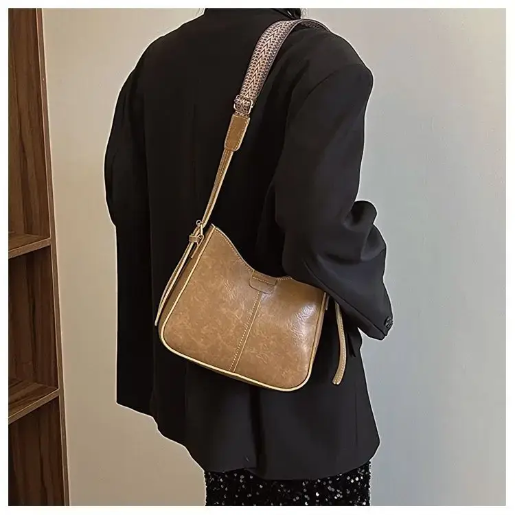 Retro Brown Leather Shoulder Bag with Wide Strap — feature 19