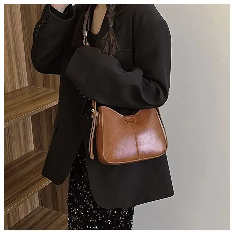 Retro Brown Leather Shoulder Bag with Wide Strap — feature 20