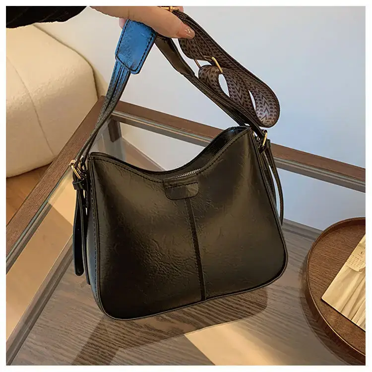 Retro Brown Leather Shoulder Bag with Wide Strap — feature 46