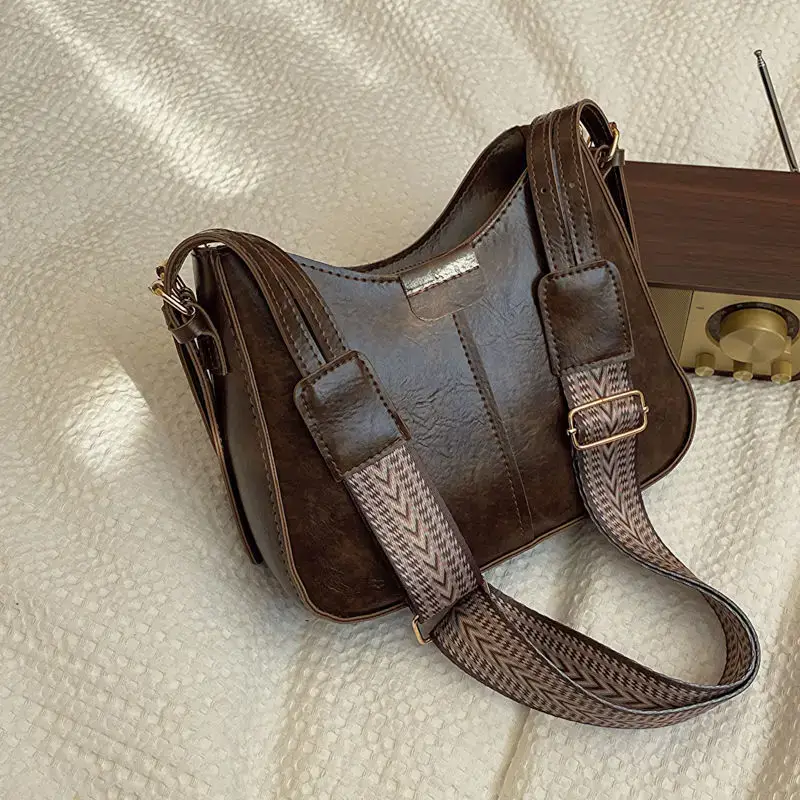Retro Brown Leather Shoulder Bag with Wide Strap - Image 3