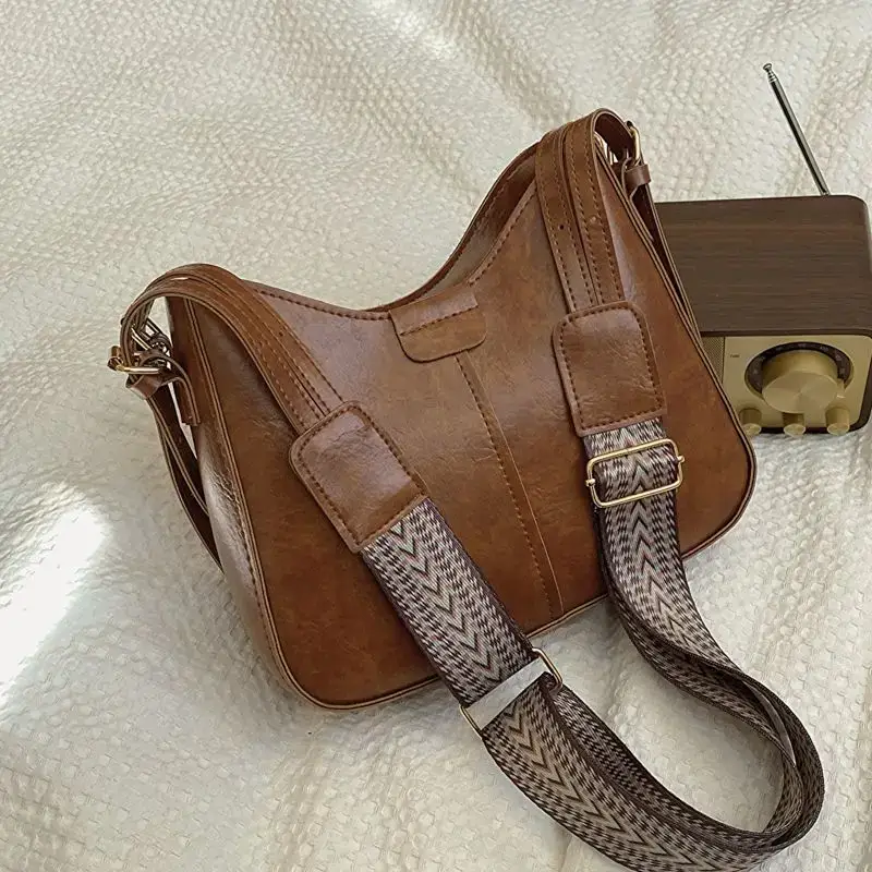 Retro Brown Leather Shoulder Bag with Wide Strap - Image 4