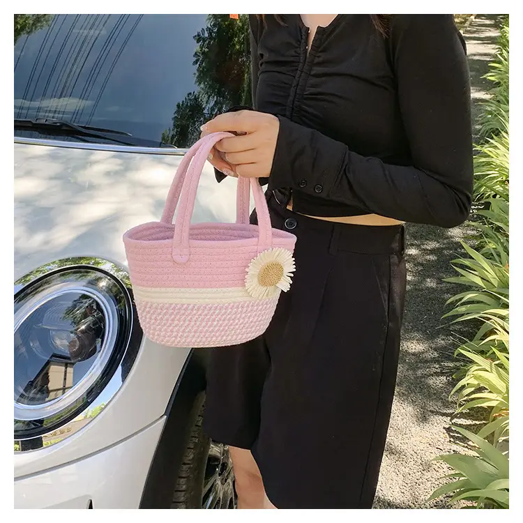 Women's Bow Decorated Straw Bucket Bag 2024 — feature 10