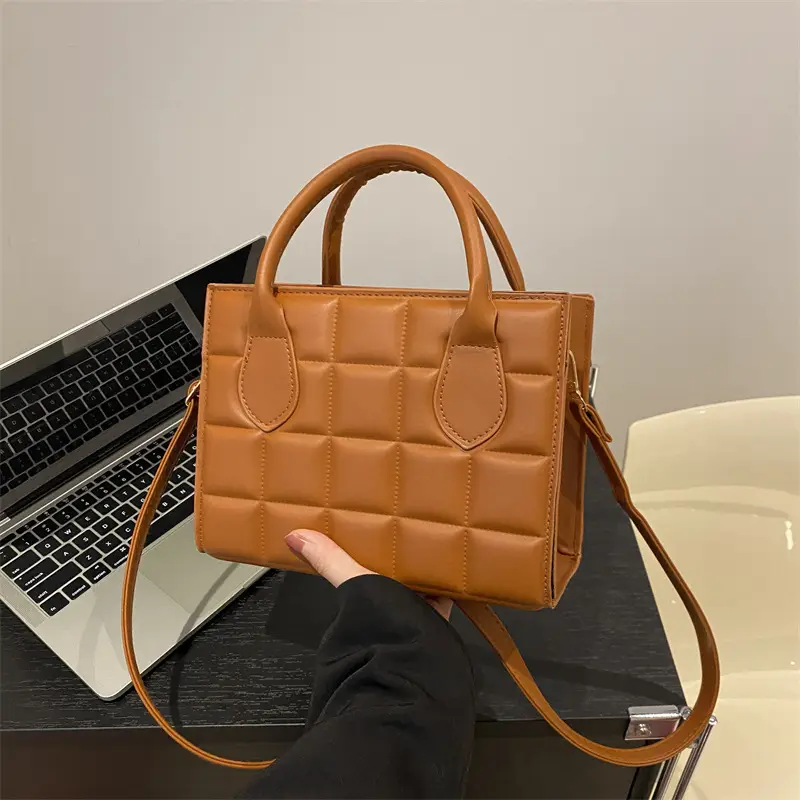 Black Quilted Women's Shoulder Messenger Bag 2024 - Image 7