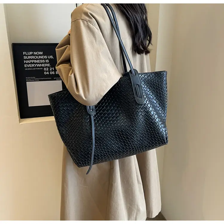 Women Woven Shoulder Bag Retro Korean Style 2025 — feature 12