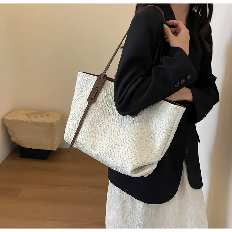Women Woven Shoulder Bag Retro Korean Style 2025 — feature 14