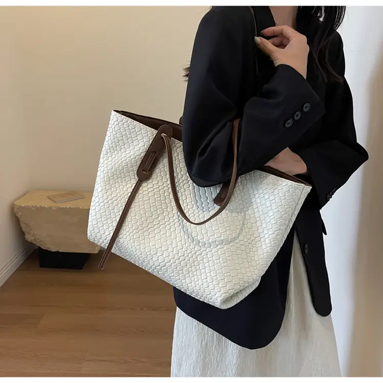 Women Woven Shoulder Bag Retro Korean Style 2025 — feature 15