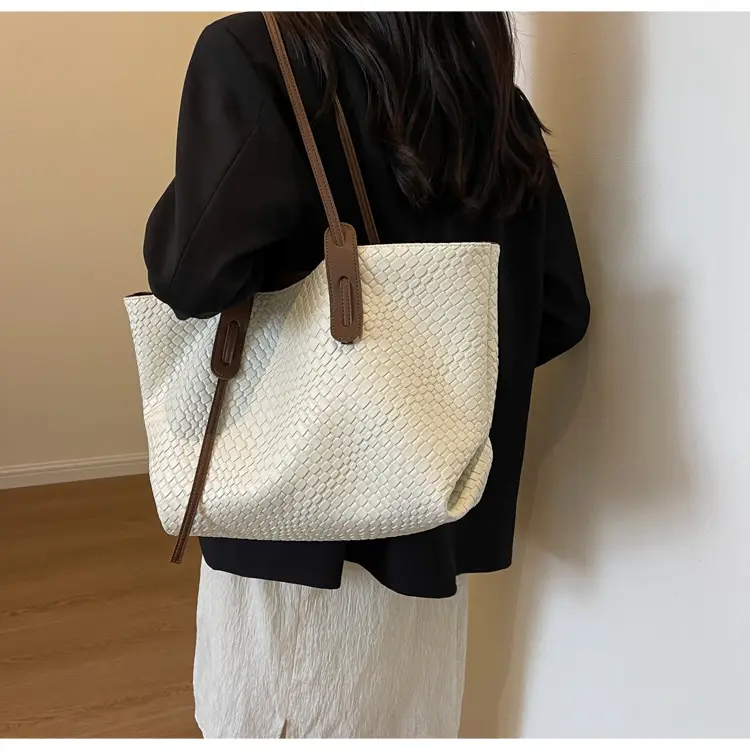 Women Woven Shoulder Bag Retro Korean Style 2025 — feature 16