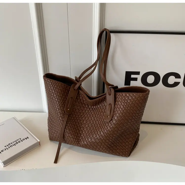 Women Woven Shoulder Bag Retro Korean Style 2025 — feature 23