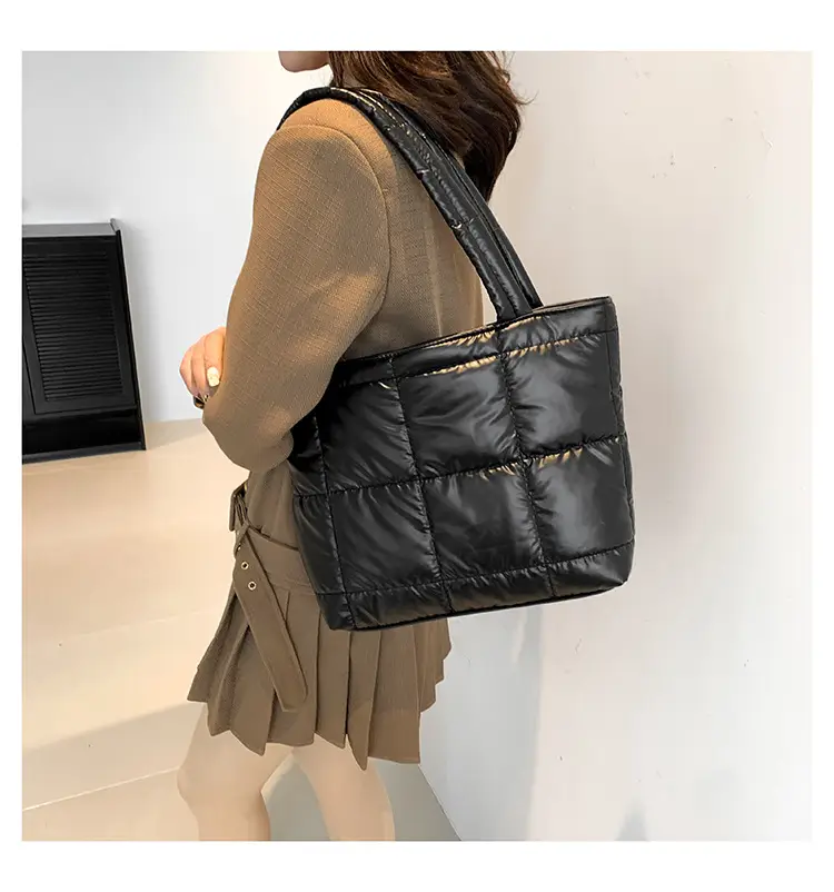 Korean Style Gold Quilted Shoulder Bag for Women — feature 17
