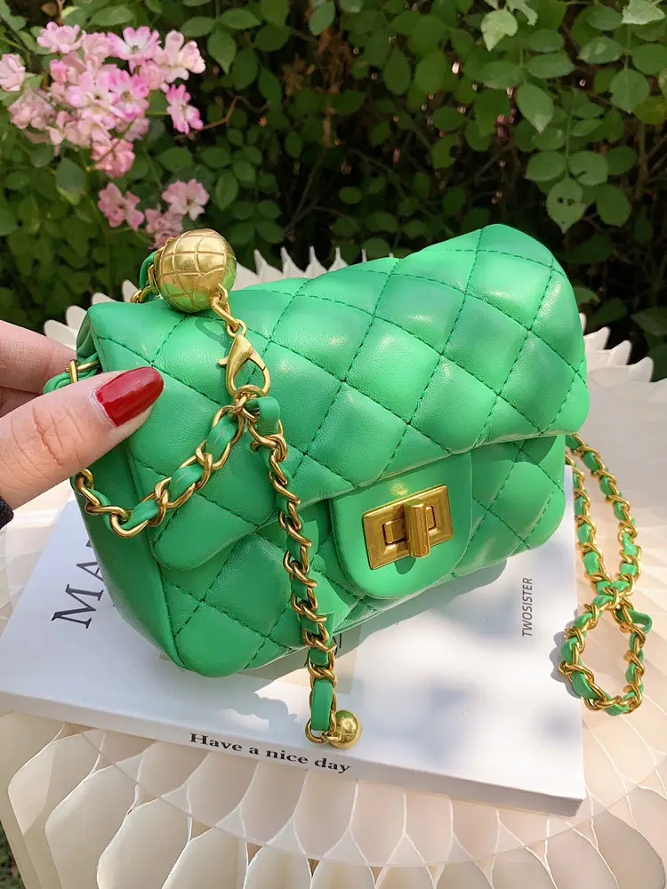 Black Quilted Chain Shoulder Bag for Women
