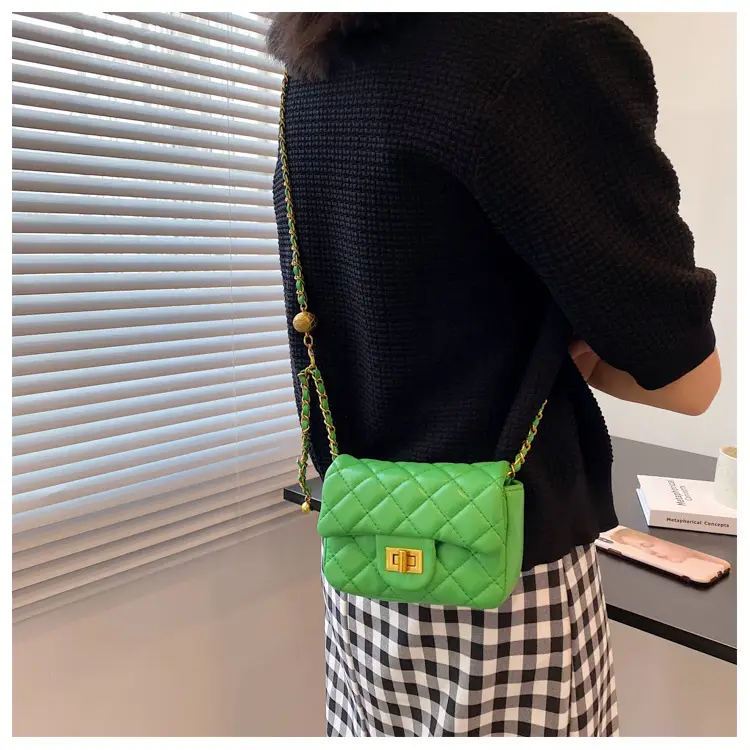 Black Quilted Chain Shoulder Bag for Women — feature 11