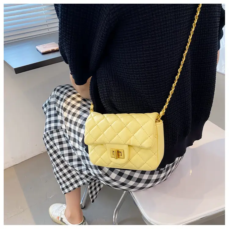 Black Quilted Chain Shoulder Bag for Women — feature 14