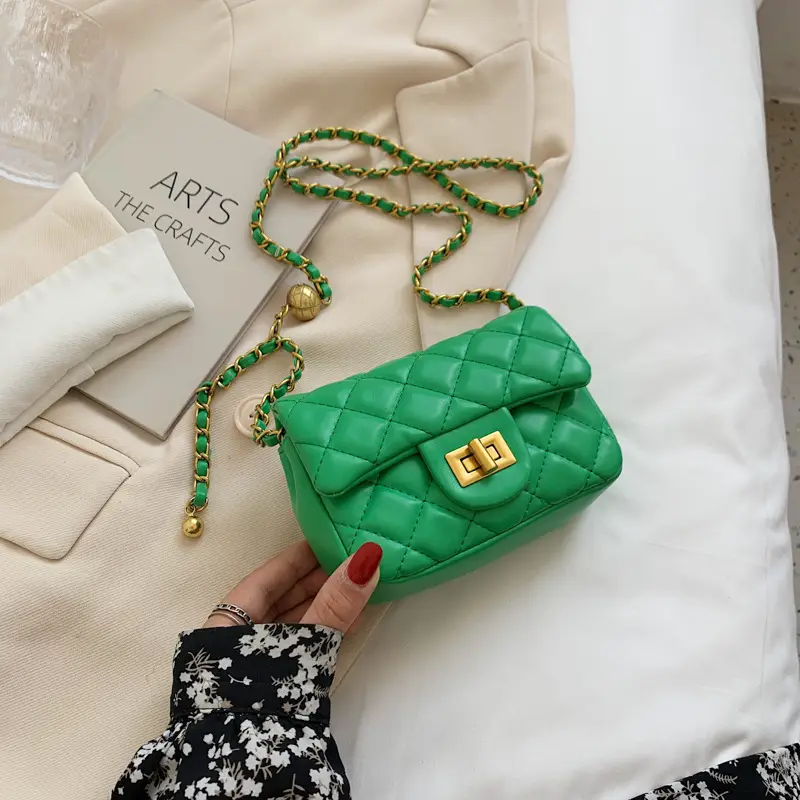 Black Quilted Chain Shoulder Bag for Women