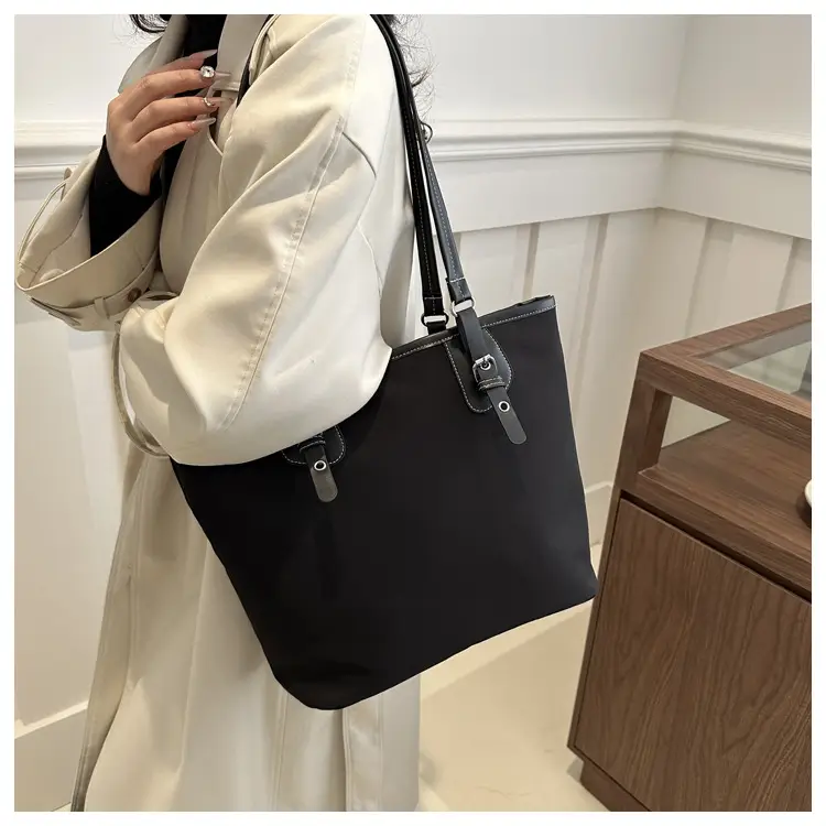 Women Korean Style Large Capacity Shoulder Bag Black 2024 — feature 14