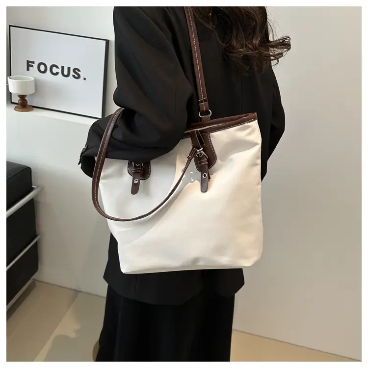 Women Korean Style Large Capacity Shoulder Bag Black 2024 — feature 15