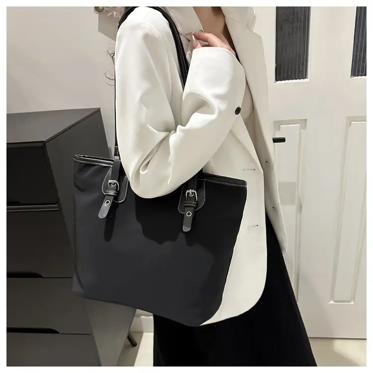 Women Korean Style Large Capacity Shoulder Bag Black 2024 — feature 21