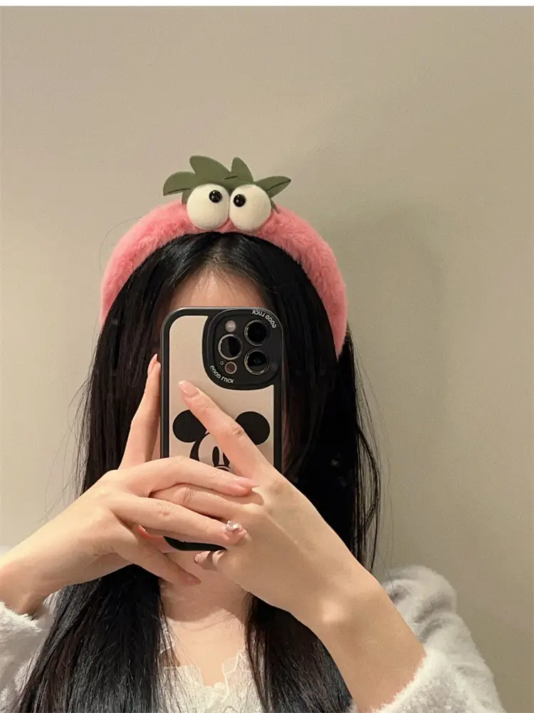 Cute Cartoon Yellow Fur Hairpin for Girls — feature 3