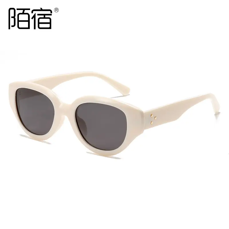 Korean Style Polarized Men Sunglasses Blush White 2024 - Image 3
