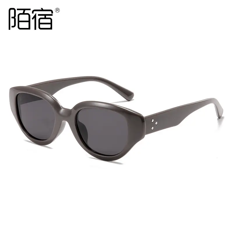 Korean Style Polarized Men Sunglasses Blush White 2024 - Image 5