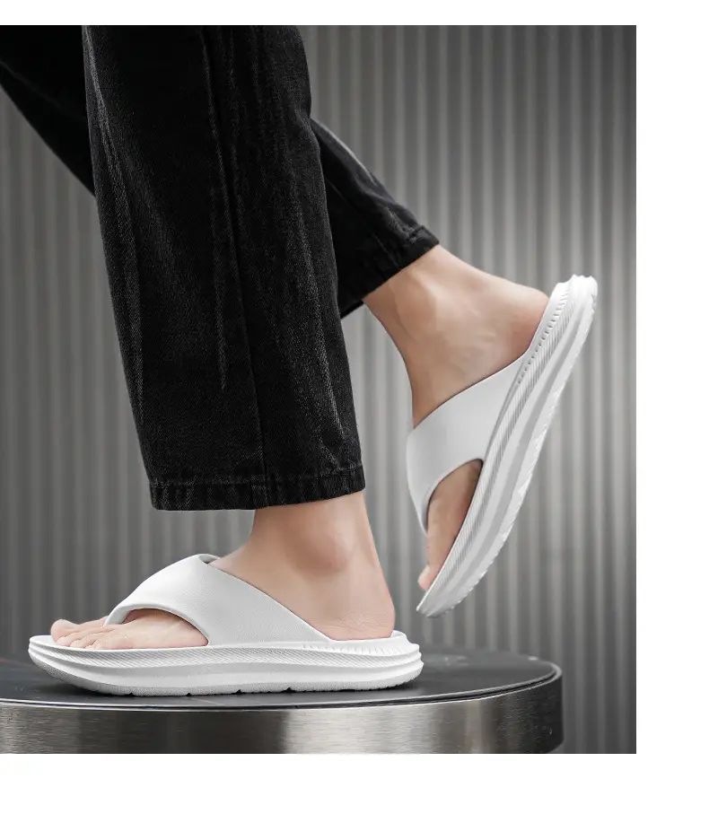 2025 Summer Flip-Flops for Men, Stylish Outdoor Beach Shoes, Trendy Soft-Soled Non-Slip Sandals for Men — feature 14