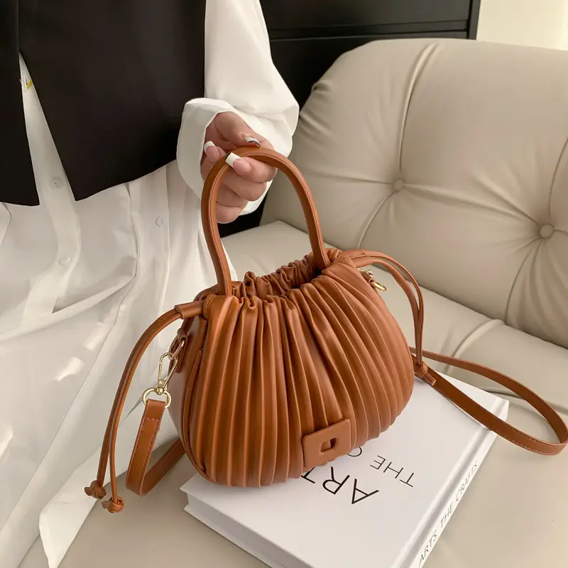 Black Pleated Crossbody Bag for Women 2026 - Image 12