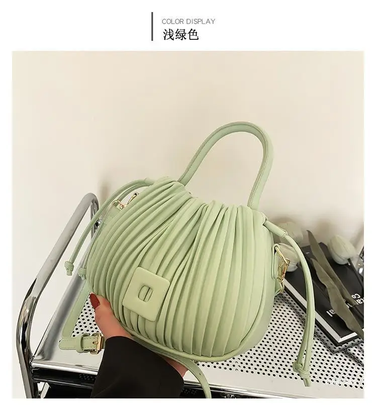 Black Pleated Crossbody Bag for Women 2026 — feature 3